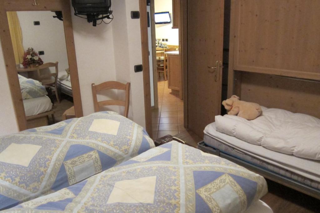 Chalet Del Sole per gruppi Livigno Camera foto