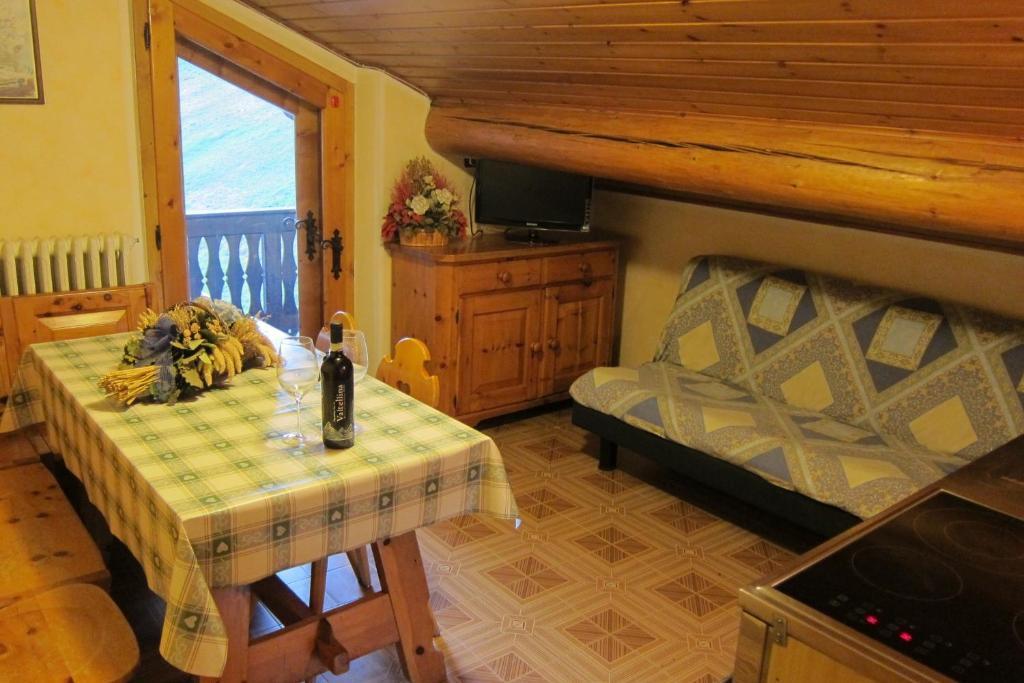 Chalet Del Sole per gruppi Livigno Camera foto