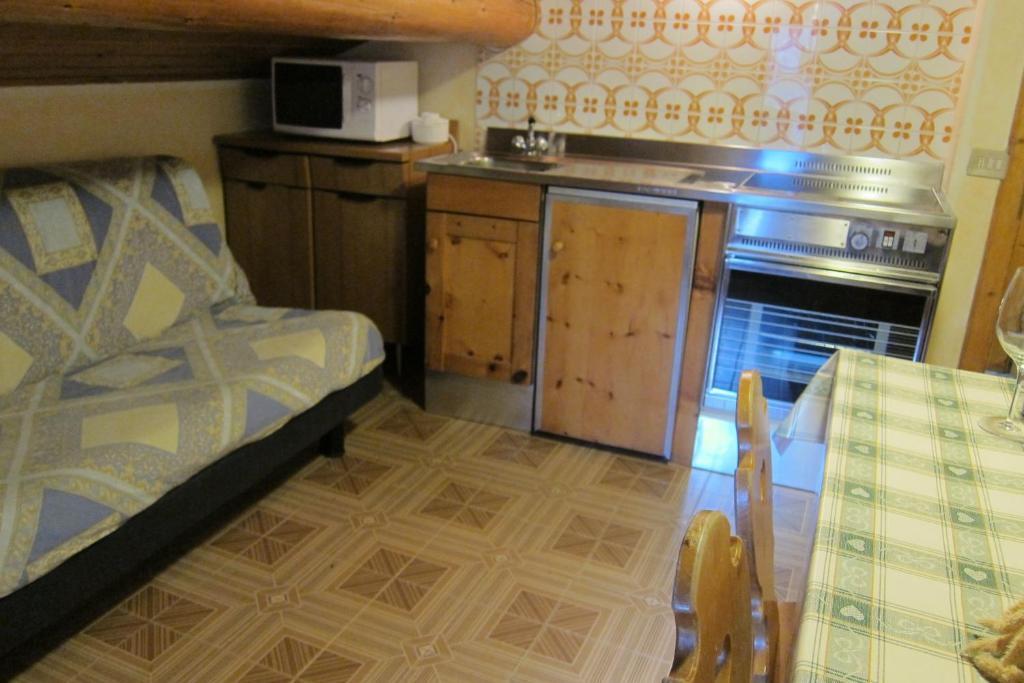 Chalet Del Sole per gruppi Livigno Camera foto