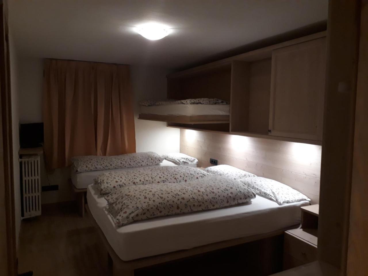 Chalet Del Sole per gruppi Livigno Esterno foto