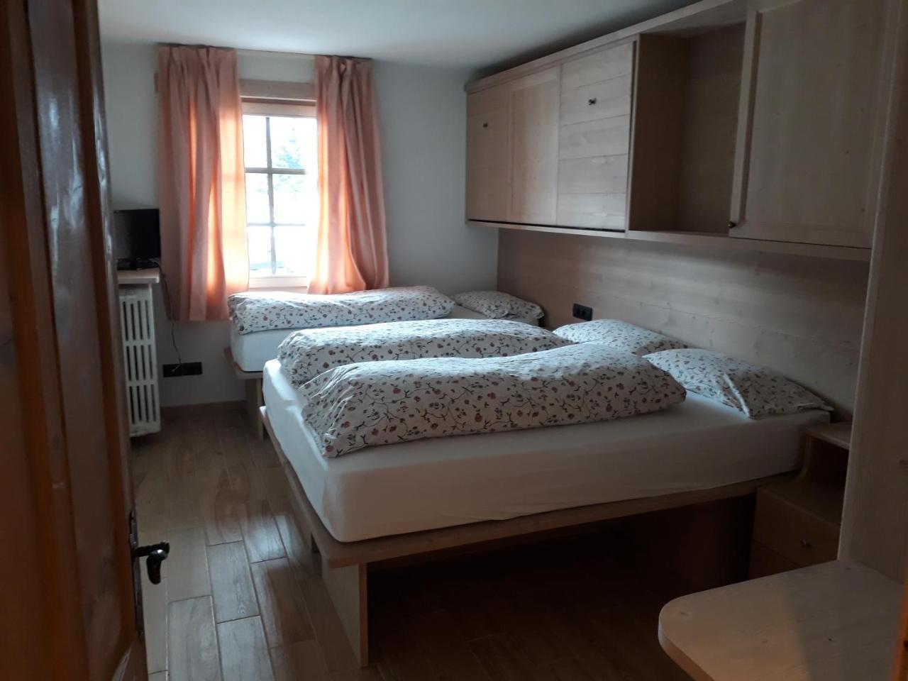 Chalet Del Sole per gruppi Livigno Esterno foto