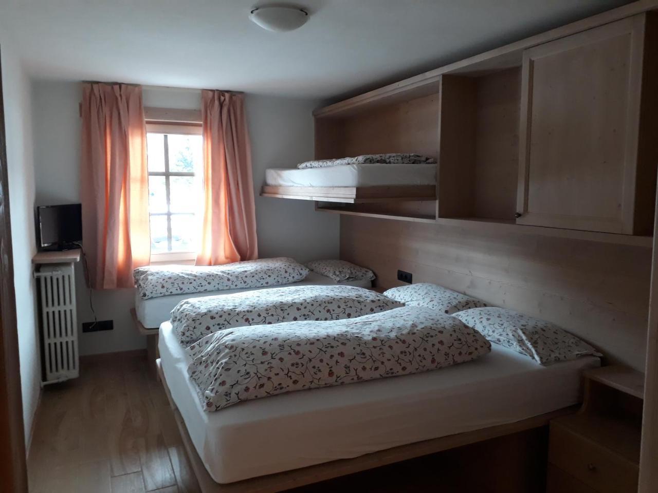 Chalet Del Sole per gruppi Livigno Esterno foto